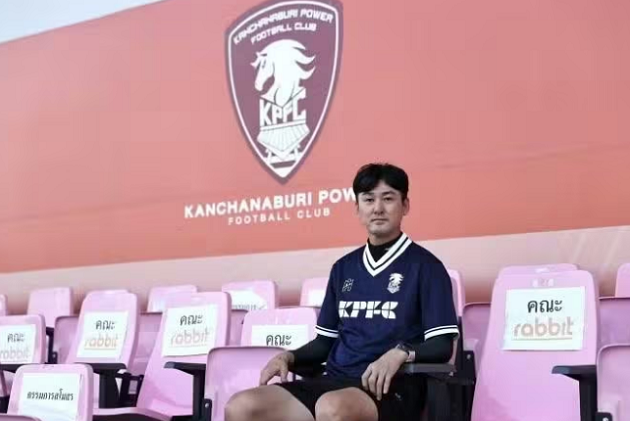 Người Thái rất mong đợi sự xuất hiện của HLV Lee Jung-soo.