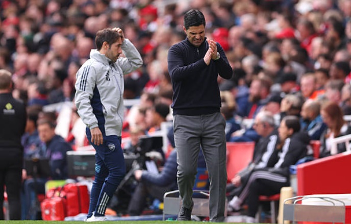 Arsenal nhận thất bại cay đắng trước Bournemouth.