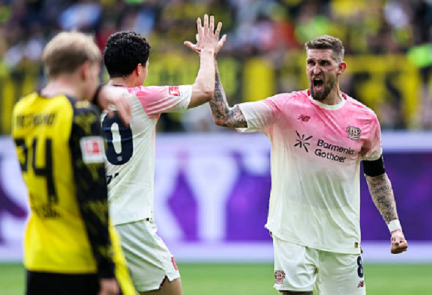 Andrich giúp đội nhà có 3 điểm quý giá.