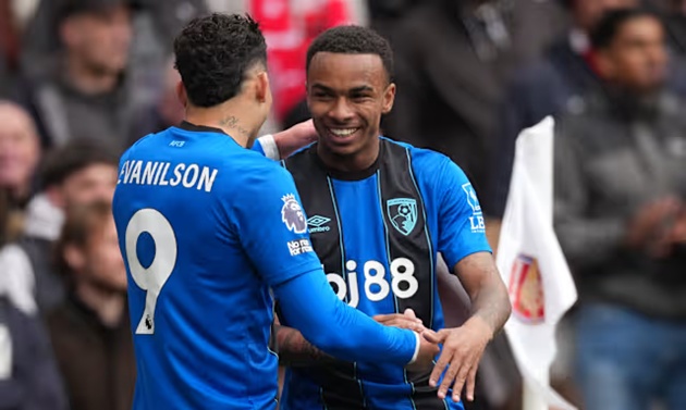 Junior Kroupi tỏa sáng tại Bournemouth ở mùa giải đầu tiên