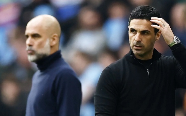 Arsenal đang tự bắn v&agrave;o ch&acirc;n m&igrave;nh