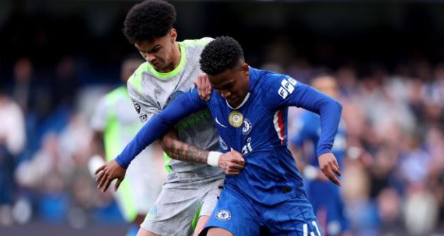 Ảnh bài viết Gary Neville hết lời khen ngợi O'Reilly trước Chelsea