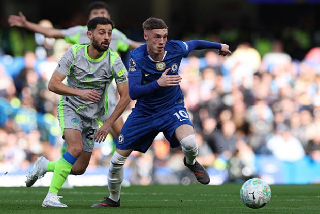 Tiền vệ tấn công: Cole Palmer – 6.6 điểm Palmer vẫn là điểm sáng lớn nhất trên hàng công của Chelsea với điểm số cao nhất đội. Anh thể hiện được đẳng cấp với những pha xử lý bóng tinh tế và nỗ lực dẫn dắt lối chơi trong khu vực 1/3 cuối sân. Dù vậy, trong một ngày mà các vệ tinh xung quanh thi đấu mờ nhạt, Palmer đã không thể tự mình ghi bàn hay kiến tạo để giúp đội nhà thoát thua.