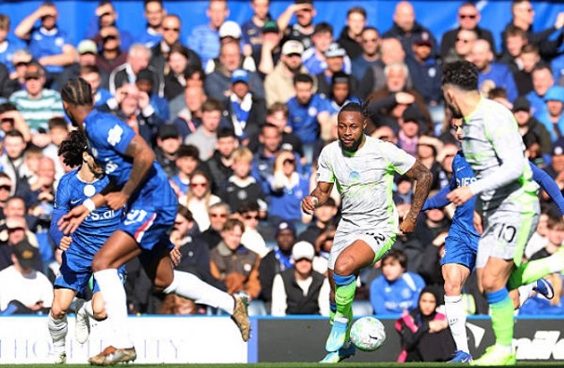 Antoine Semenyo (7.2): Chơi nỗ lực với những pha đi bóng trực diện và đưa ra nhiều quyết định hợp lý, dù hơi tiếc nuối khi không thể tự mình ghi bàn.

Erling Haaland (7): Tiếp tục tịt ngòi nhưng đóng góp lớn vào lối chơi chung nhờ khả năng làm tường, thu hút hậu vệ tạo khoảng trống cho các đồng đội lập công.