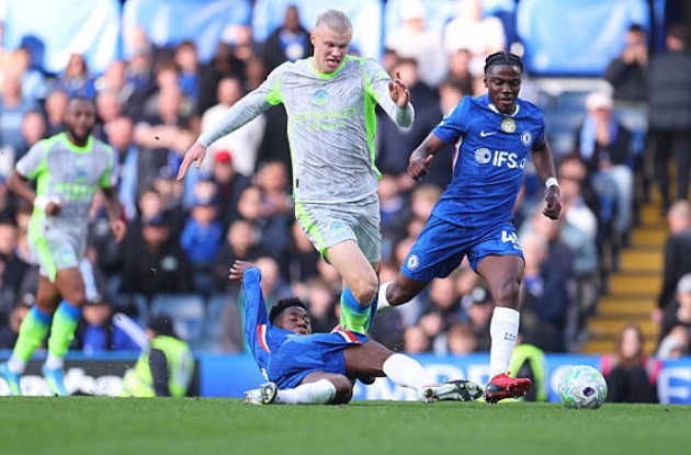 Erling Haaland (7): Tiếp tục tịt ngòi nhưng đóng góp lớn vào lối chơi chung nhờ khả năng làm tường, thu hút hậu vệ tạo khoảng trống cho các đồng đội lập công.