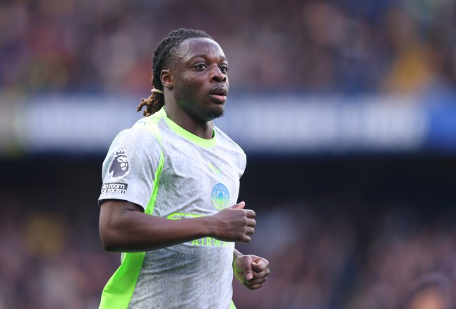 Ảnh bài viết Đè bẹp Chelsea, Jeremy Doku thách thức Arsenal đua vô địch