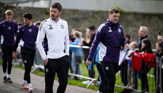 Ảnh bài viết Michael Carrick đang biến ghế tạm quyền thành công việc tối thượng