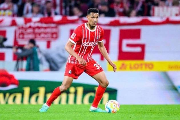 Ảnh bài viết Kenneth Schmidt dập tắt tin đồn là cầu thủ gốc Việt