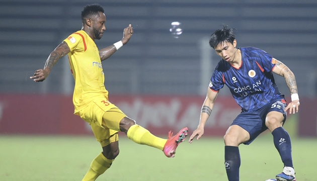 Ảnh bài viết HLV Polking tin Đoàn Văn Hậu luôn giữ phong độ cao nhất