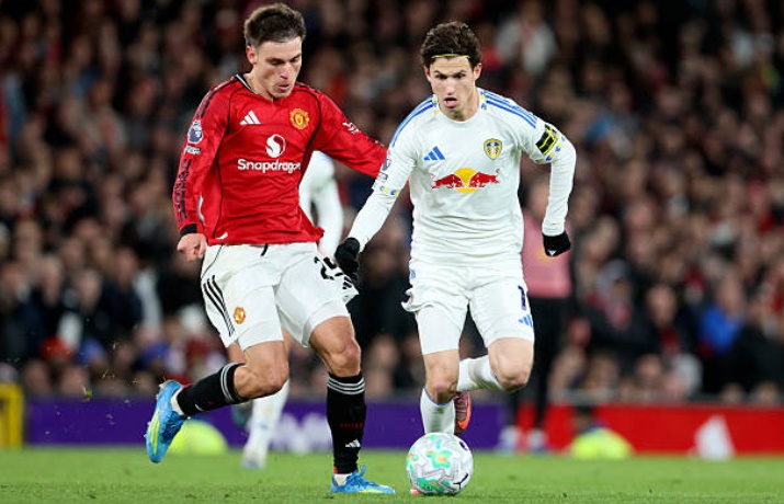 Manuel Ugarte (6.3): Được trao cơ hội đ&aacute; ch&iacute;nh, Ugarte thể hiện khả năng c&agrave;n qu&eacute;t v&agrave; thu hồi b&oacute;ng ở mức ổn định. D&ugrave; vậy, anh vẫn cần cải thiện khả năng điều tiết lối chơi để gi&uacute;p Man Utd kiểm so&aacute;t khu trung tuyến mượt m&agrave; hơn.