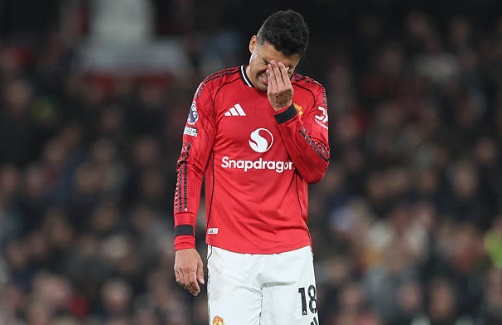 Casemiro (7.0): Cầu thủ xuất sắc nhất b&ecirc;n ph&iacute;a đội chủ nh&agrave;. Tiền vệ người Brazil l&agrave; nguồn năng lượng v&ocirc; tận, trực tiếp ghi b&agrave;n r&uacute;t ngắn tỷ số v&agrave; su&yacute;t ch&uacute;t nữa đ&atilde; trở th&agrave;nh người h&ugrave;ng nếu c&uacute; đ&aacute;nh đầu hiểm h&oacute;c ở cuối trận kh&ocirc;ng bị cản ph&aacute; tr&ecirc;n vạch v&ocirc;i.