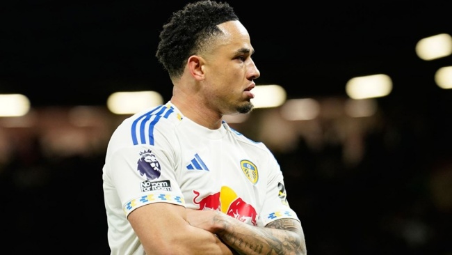 Noah Okafor ghi 2 b&agrave;n cho Leeds United.