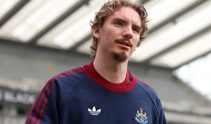 Ng&ocirc;i sao người Đức đứng trước những đồn đo&aacute;n về tương lai.