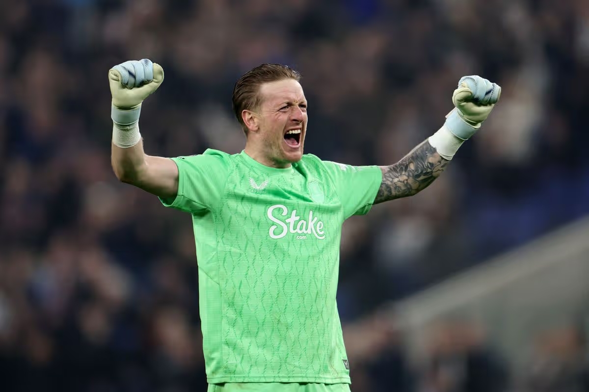 Jordan Pickford vẫn l&agrave; chốt chặn đ&aacute;ng tin cậy của Everton v&agrave; tuyển Anh.