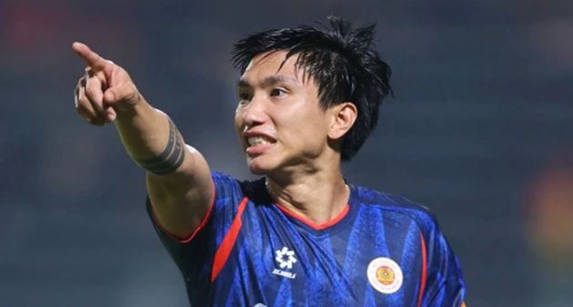 Văn Hậu bị cấm thi đấu vì án phạt.