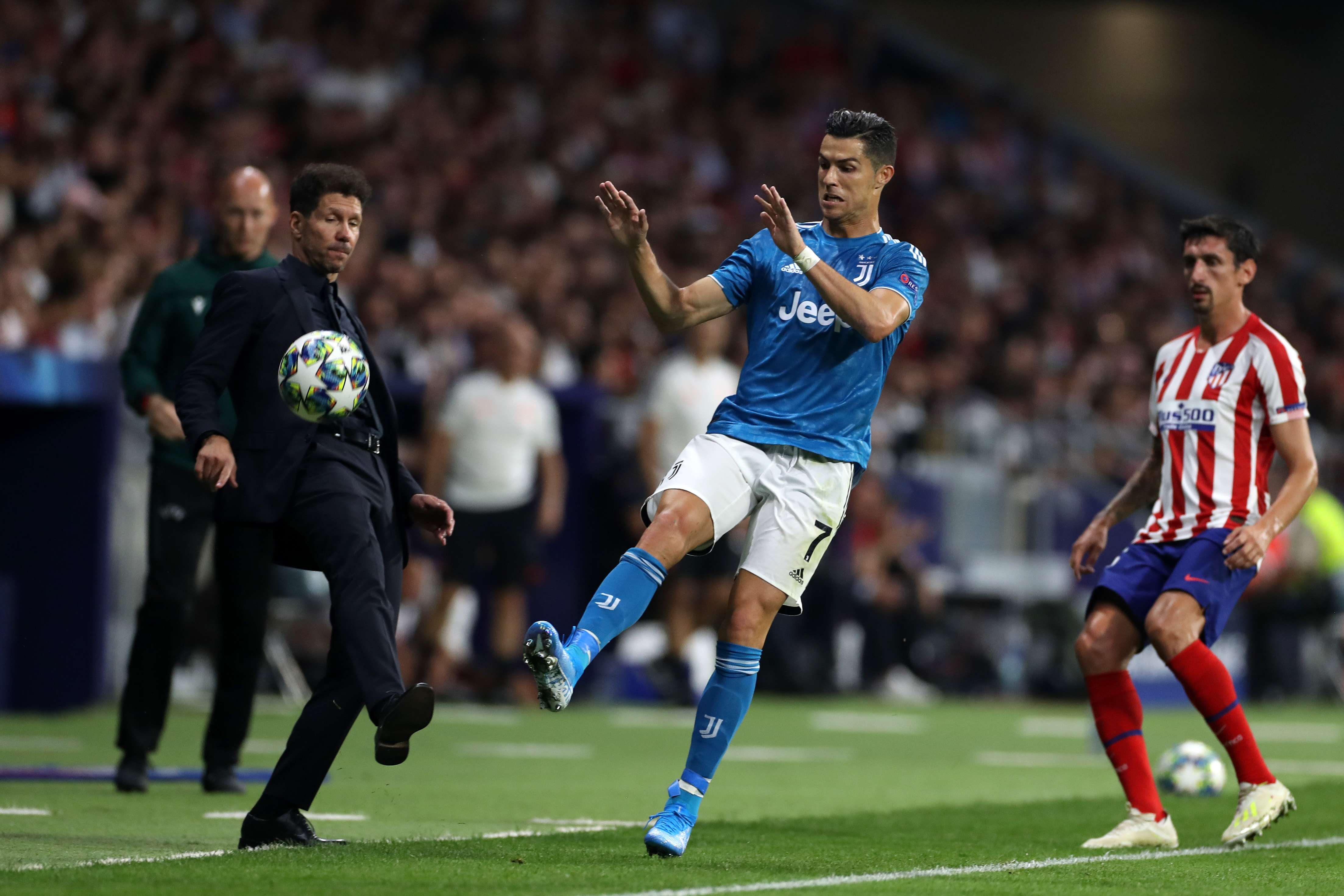 Một c&aacute;i t&ecirc;n &aacute;m ảnh cả một thế hệ.