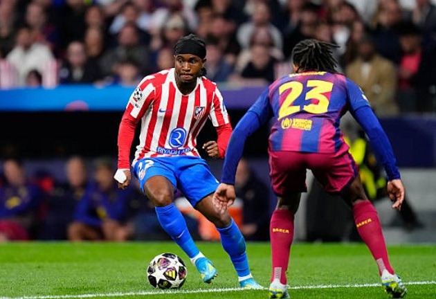 Ảnh bài viết Lookman gọi trận thắng Barca là tàu lượn siêu tốc