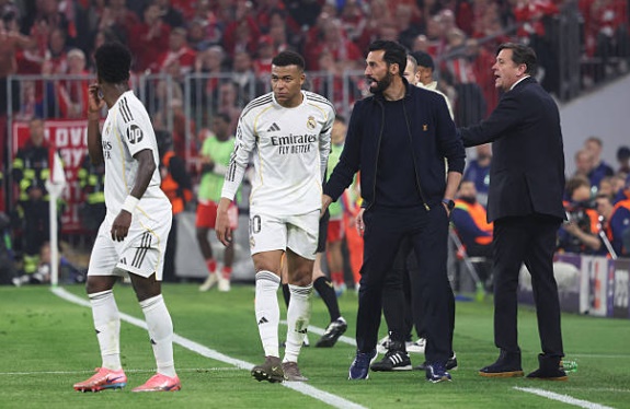 Ảnh bài viết Arbeloa tự hào về tinh thần chiến đấu của Real Madrid