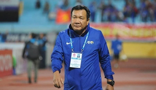 Ông Hoàng Văn Phúc nắm tuyển nữ Việt Nam thay huấn luyện viên Mai Đức Chung.