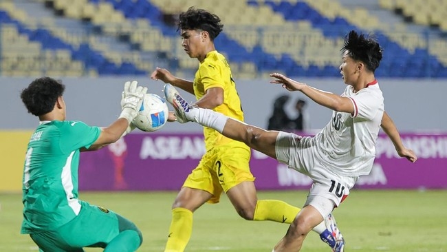 U17 Indonesia thua sốc Malaysia tại giải U17 Đông Nam Á.