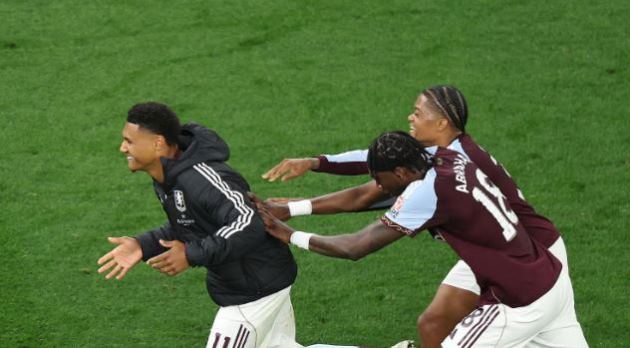 Ollie Watkins vươn tới cột mốc 100 bàn cho Villa.