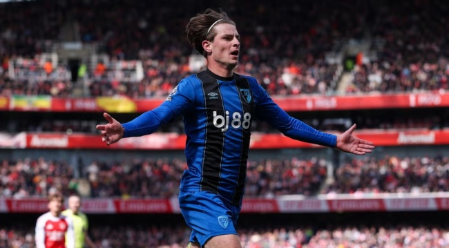 Ảnh bài viết Chelsea muốn có Alex Scott thay thế Enzo Fernandez