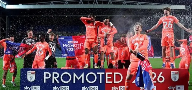 Coventry thăng hạng Ngoại hạng Anh.