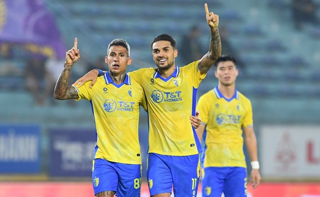 Ảnh bài viết Hai Long giải mã sự ăn ý với Đỗ Hoàng Hên ở Hà Nội FC