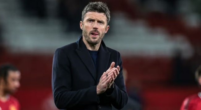 Carrick cần phương pháp 'sấy tóc' của Sir Alex.