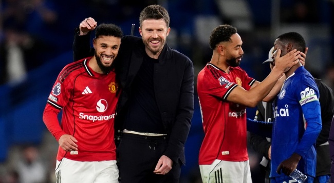 Ảnh bài viết 5 điểm nhấn Chelsea 0-1 MU: Fernandes lập kỷ lục; The Blues chìm sâu trong khủng hoảng