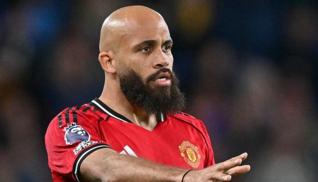 Ảnh bài viết Bryan Mbeumo lạc lõng trong ngày vui của Man Utd