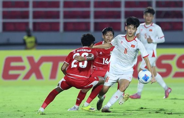 Ảnh bài viết Thủ môn Ishak rực sáng, U17 Việt Nam hòa Indonesia 0-0