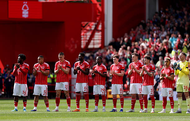 Nottingham tiến thêm một bước đến tấm vé trụ hạng.