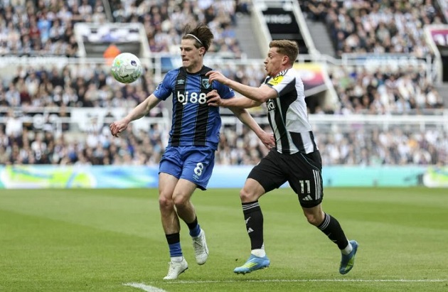 Scott trưởng thành khá nhanh trong màu áo Bournemouth.