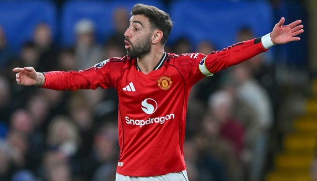 Siêu sao người Bồ Đào Nha hiện diện ở nhiều điểm nóng trên sân.