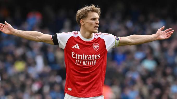 Ảnh bài viết Thua đau Man City, fan Arsenal đòi bán đội trưởng Odegaard