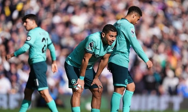 Wolves trả gi&aacute; đắt v&igrave; sự bất ổn tr&ecirc;n băng ghế huấn luyện