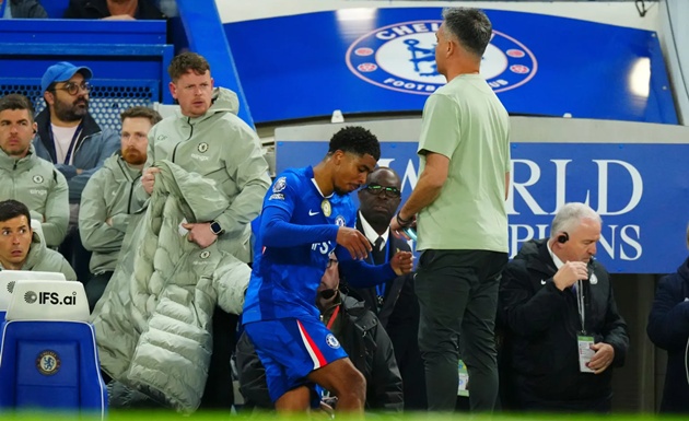 Ảnh bài viết Fofana xin lỗi vì bỏ vào đường hầm ở trận thua Man Utd