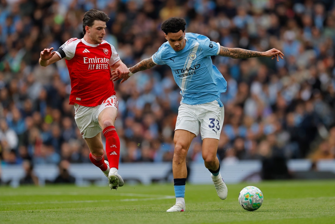 Ảnh bài viết Hạ Arsenal, O'Reilly quyết cùng Man City xưng vương