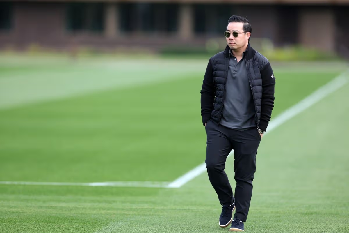 Chủ tịch Aiyawatt "Top" Srivaddhanaprabha được cho là xa rời thực tế.