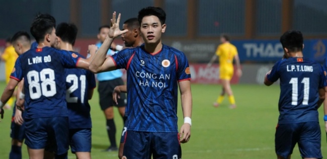 Truyền thông Thái Lan quan tâm Đình Bắc.