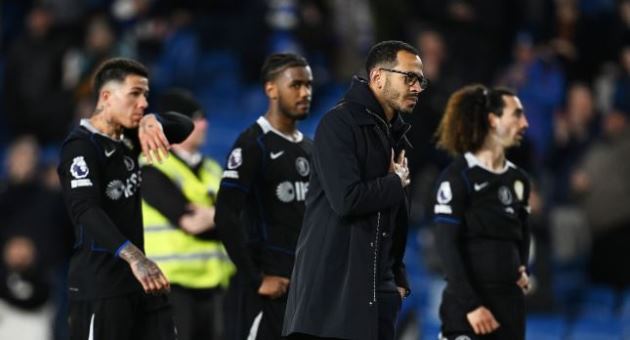 Tập thể Chelsea đang gây thất vọng lớn.