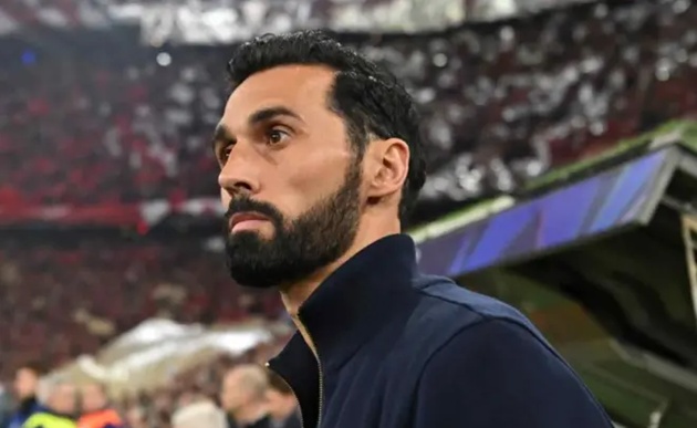 Ảnh bài viết HLV Arbeloa bênh vực dàn sao Real Madrid trước bão dư luận