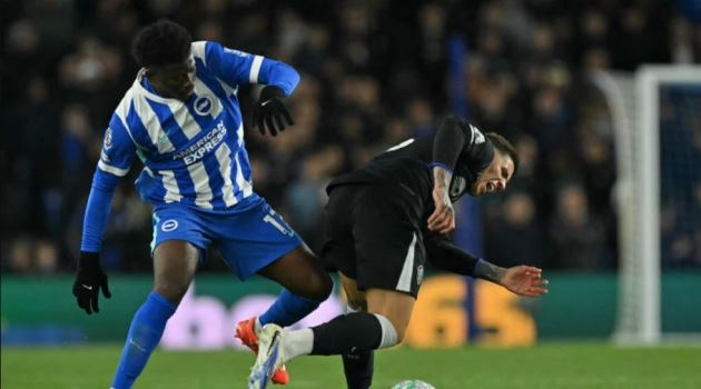 Baleba có màn trình diễn đẳng cấp trước Chelsea.