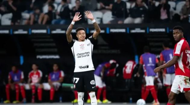 Ảnh bài viết Jesse Lingard đi vào lịch sử bóng đá Brazil sau bàn thắng quý giá