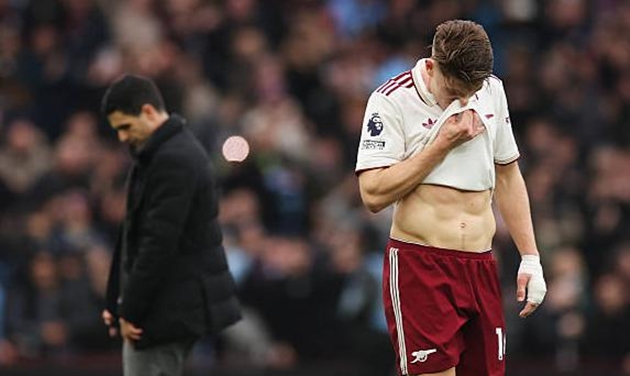 Hàng công Arsenal bị ảnh hưởng nhiều bởi tuyến giữa.