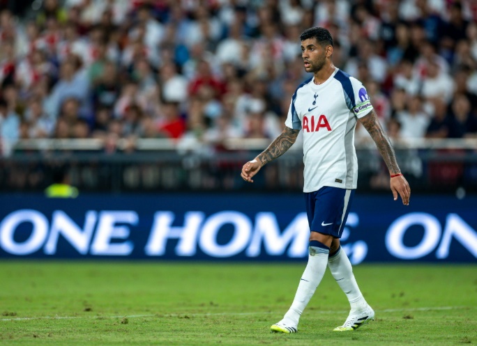 Thái độ của Romero cũng gây ra không ít tranh cãi.