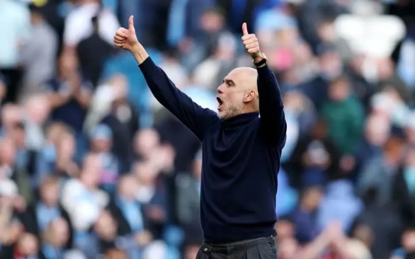 Man City đang thăng hoa với đội hình 4231.