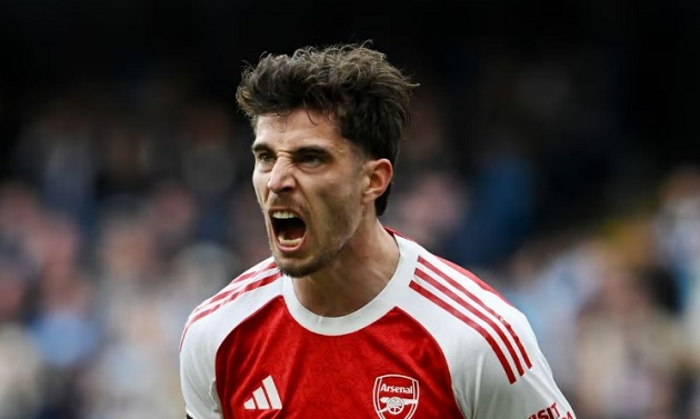 Arsenal sẽ cần lấy trọn điểm số trước khi chờ Man City sẩy chân.