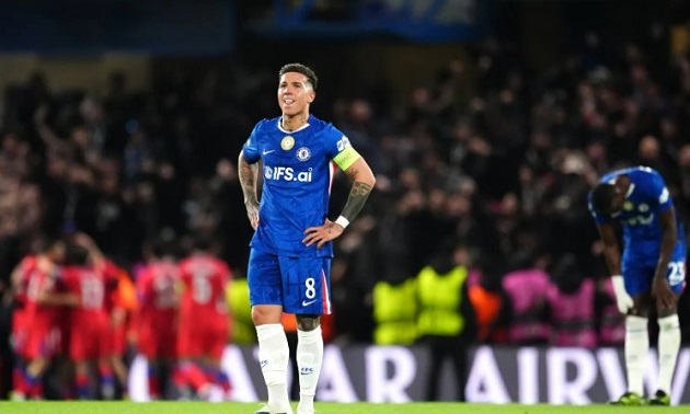 Chelsea liên tục có những trận thua muối mặt.